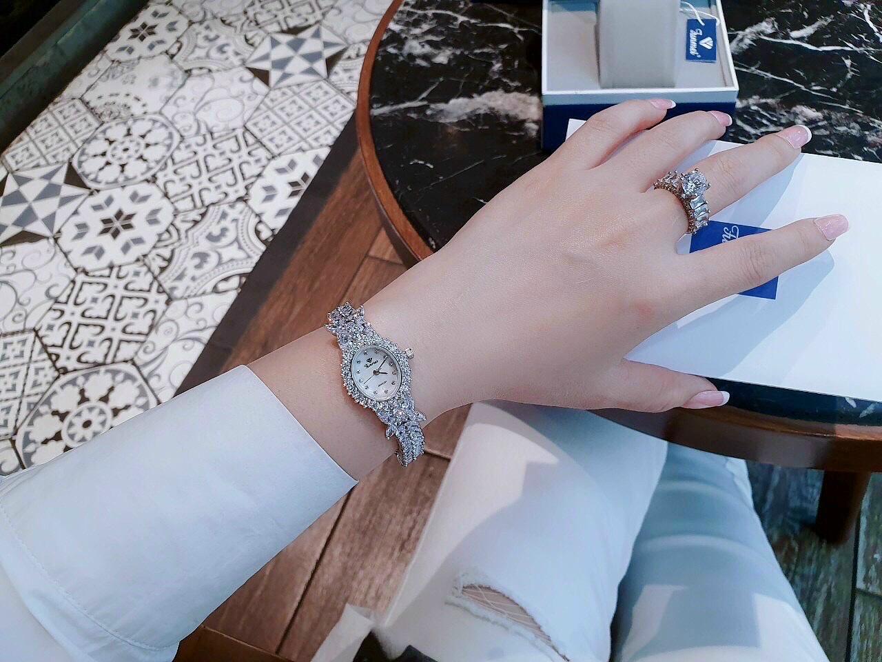 dong-ho-funmei-nu-f20474a1cf35697afc99c37e1981deada2ee1