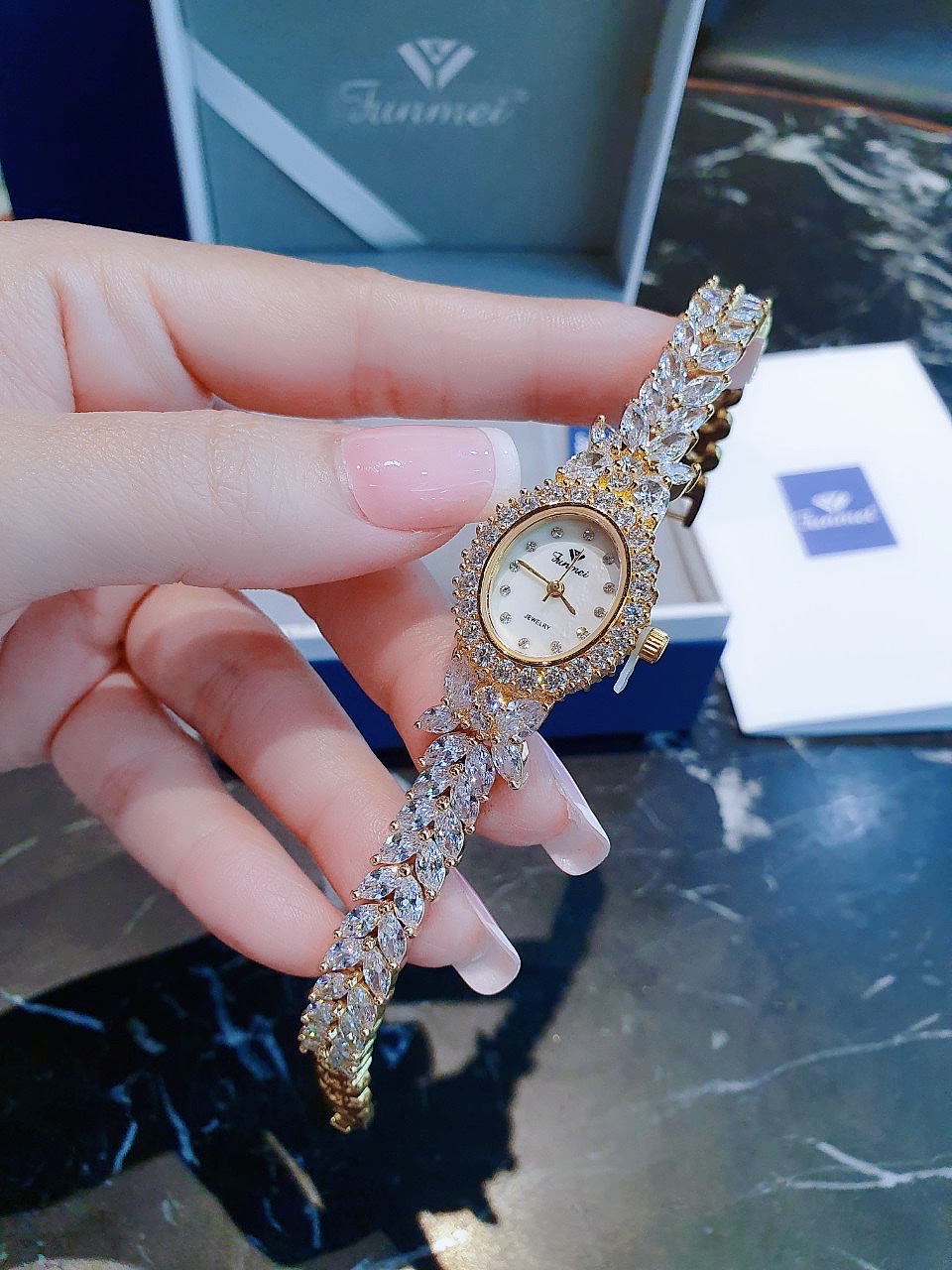 dong-ho-funmei-nu-f20477048bd3ae6ba6642ee67be676daf8a51