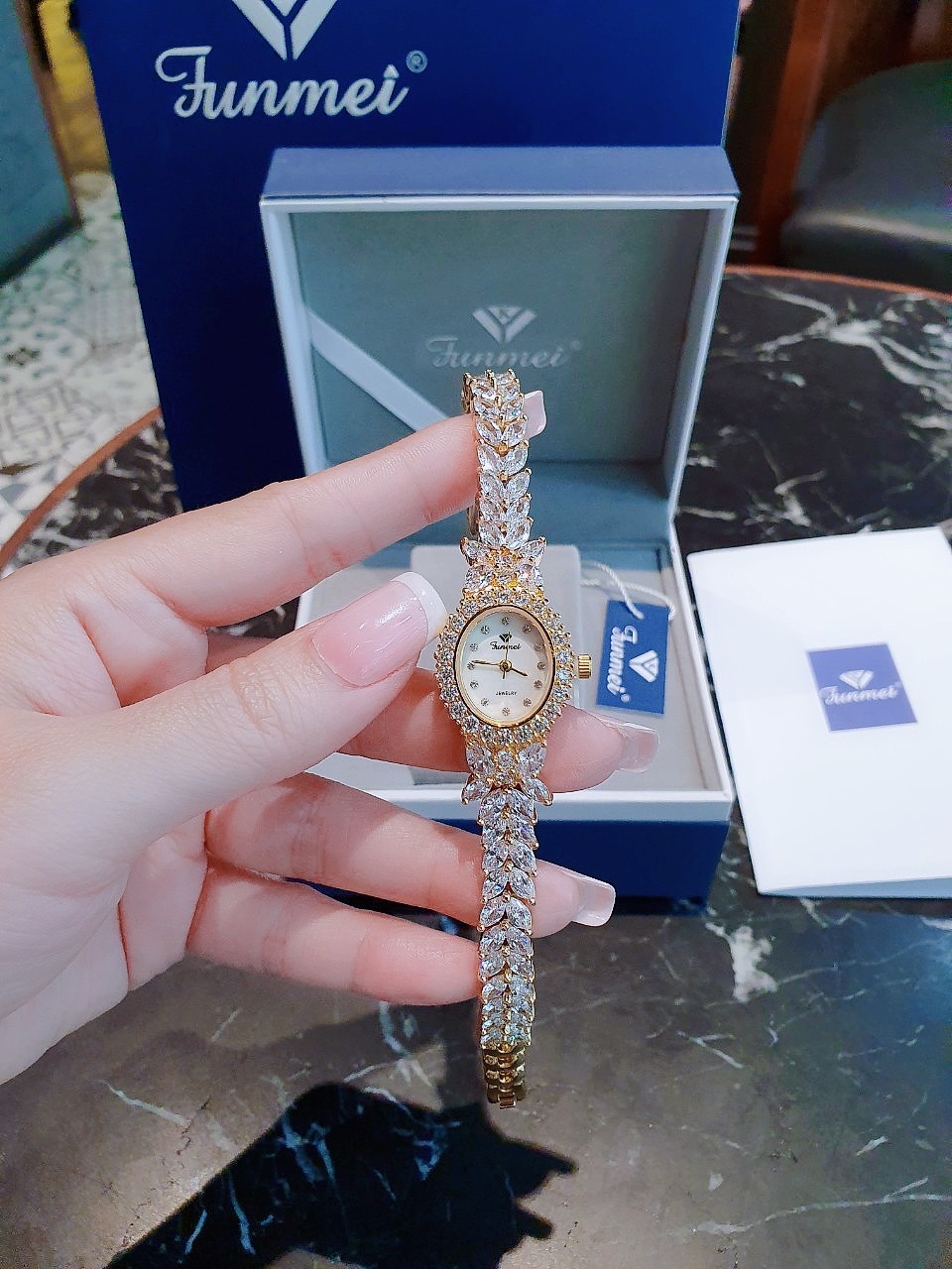 dong-ho-funmei-nu-f2047a5411ab4a85632cbcc53f116be9bcff2