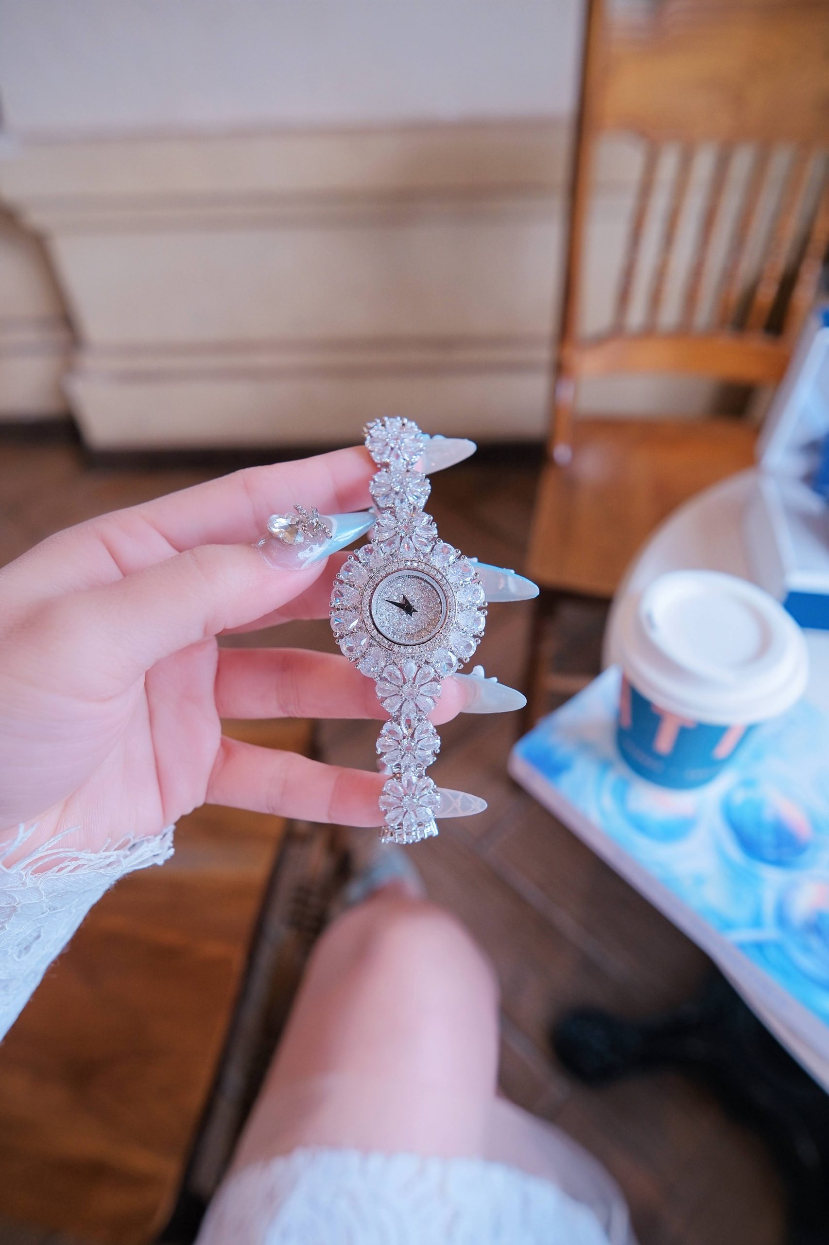 funmei-f3902-dong-ho-dinh-swarovski-34mm https://funmeiwatch.com/san-pham/funmei-f3902-dong-ho-dinh-swarovski-34mm